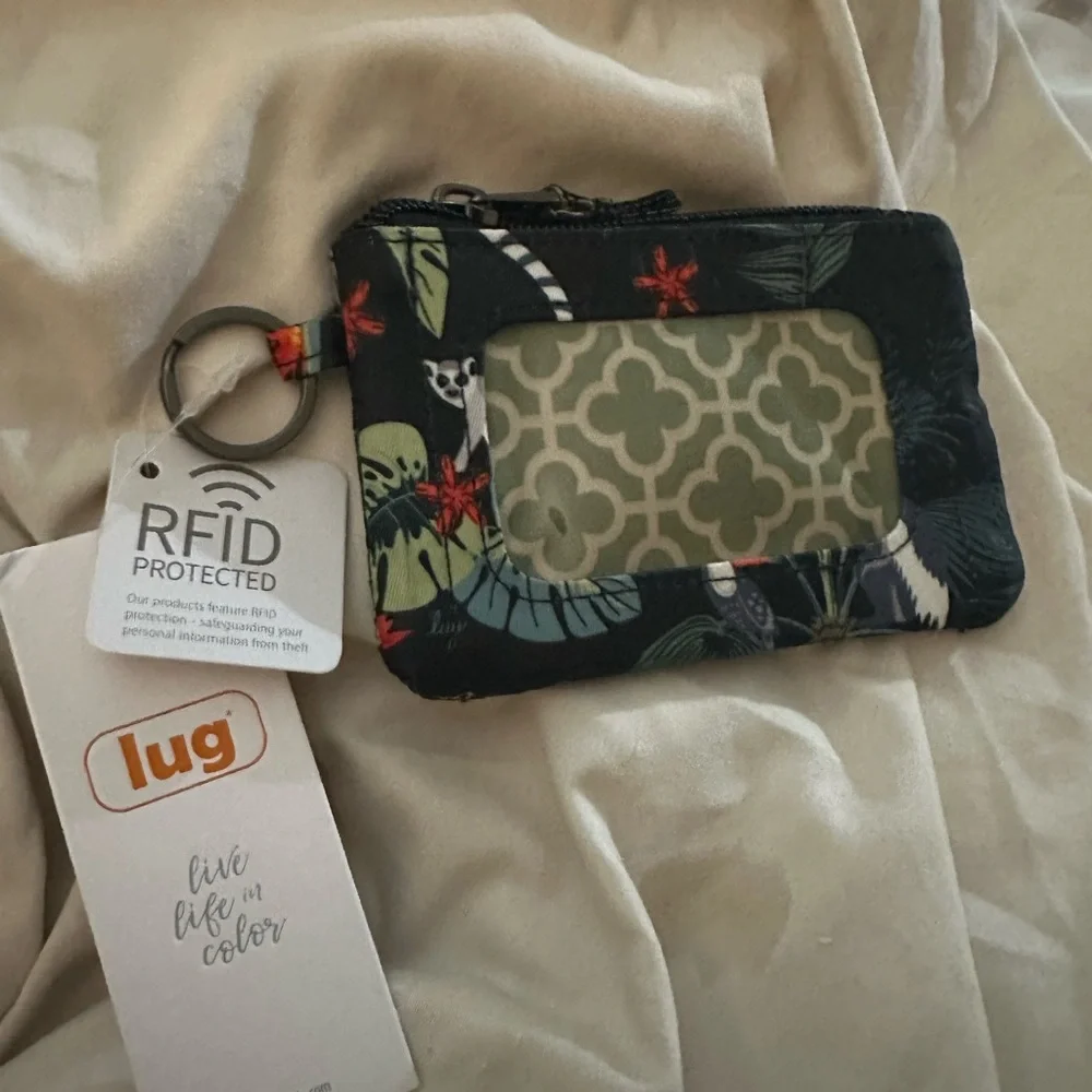 Lug Metro Wildlife Black Quilted Wallet with‎ Keychain NWT $33 MSRP